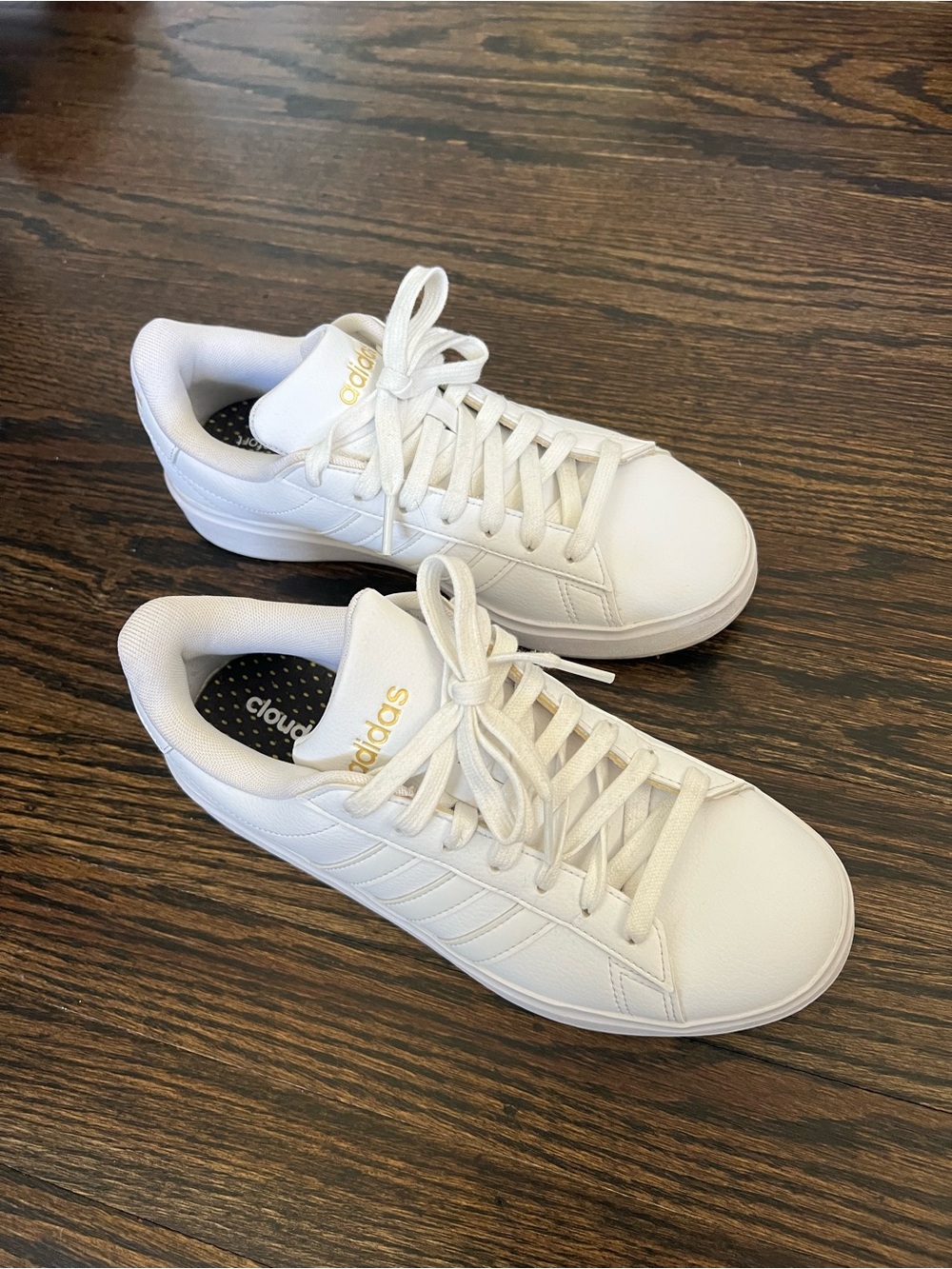 Adidas Cloudfoam Comfort Court Sneakers White Gold Women’s Size 6 Casual Walking